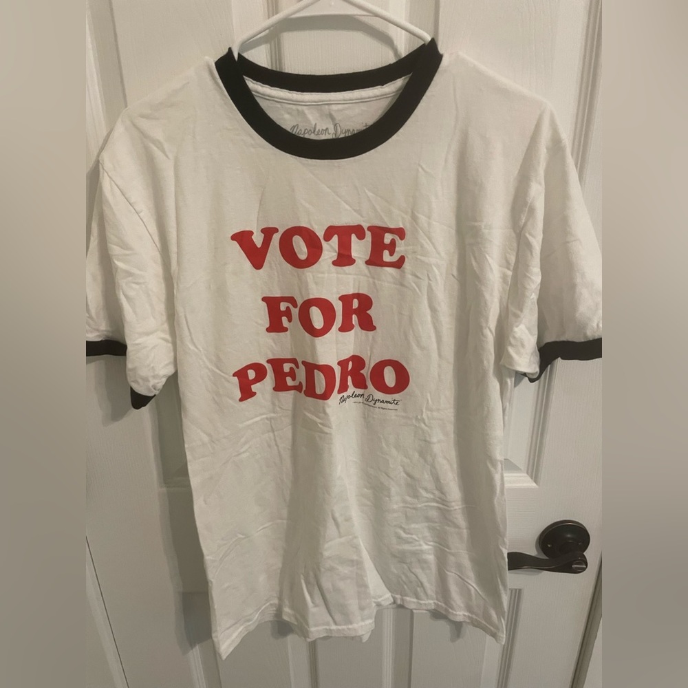 Napoleon Dynamite “Vote for Pedro” Short Sleeve Shirt, Size M